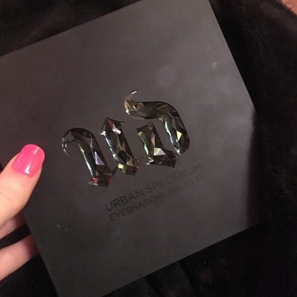 Urban Decay🔮 discontinued palette - Picture 3 of 4